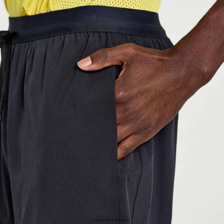 Saucony Men Outpace 7 2-in-1 Short Black 0066X389