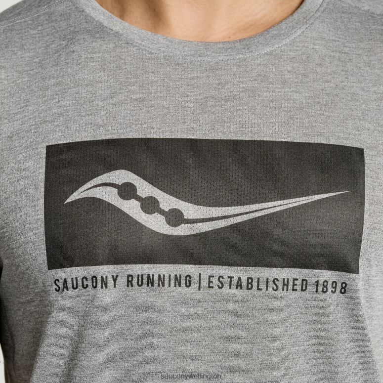 Saucony Men Stopwatch Graphic Short Sleeve Light Grey Heather Graphic 0066X346