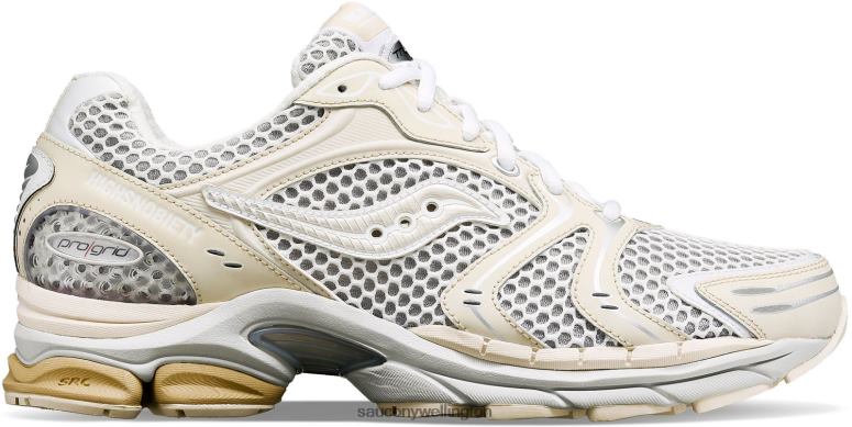 Saucony X Men Highsnobiety ProGrid Triumph 4 Cream White 0066X289