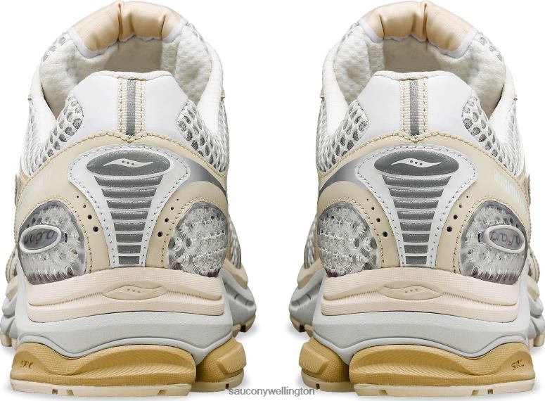 Saucony X Men Highsnobiety ProGrid Triumph 4 Cream White 0066X289