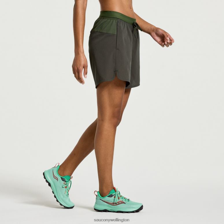 Saucony Women Explorer Utility 6 Short Climbing Ivy 0066X818