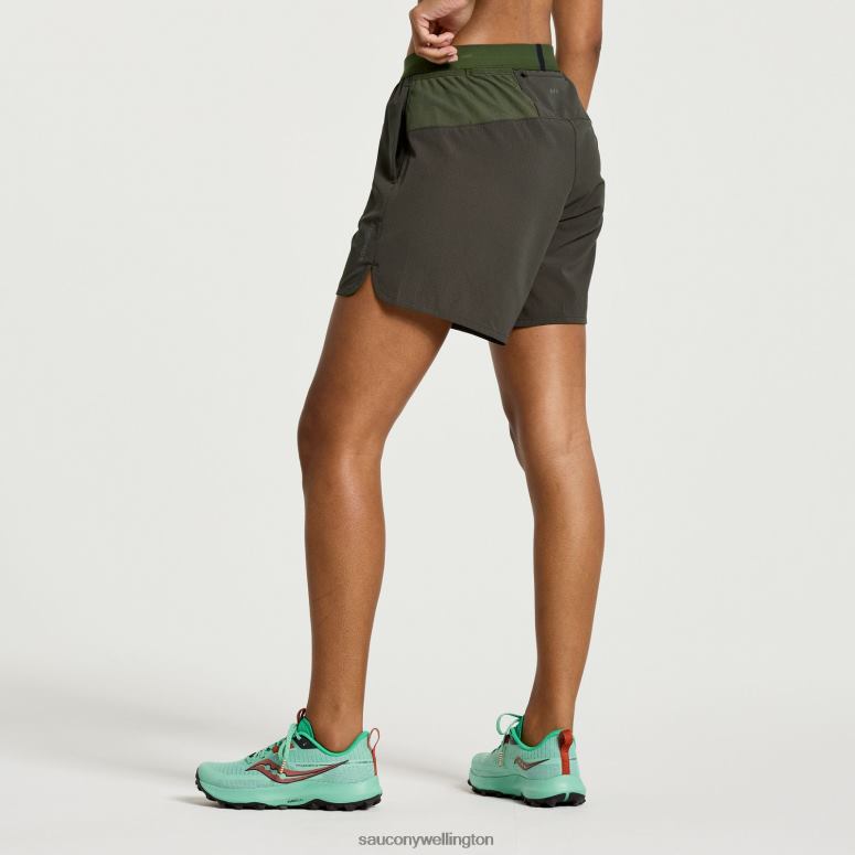 Saucony Women Explorer Utility 6 Short Climbing Ivy 0066X818